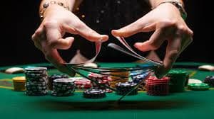 mmk105 Bingo Ticket ဝယ်ယူပြီး ဂဏန်းများ တိုက်ဆိုင်ကစားနေသောမြင်ကွင်း
